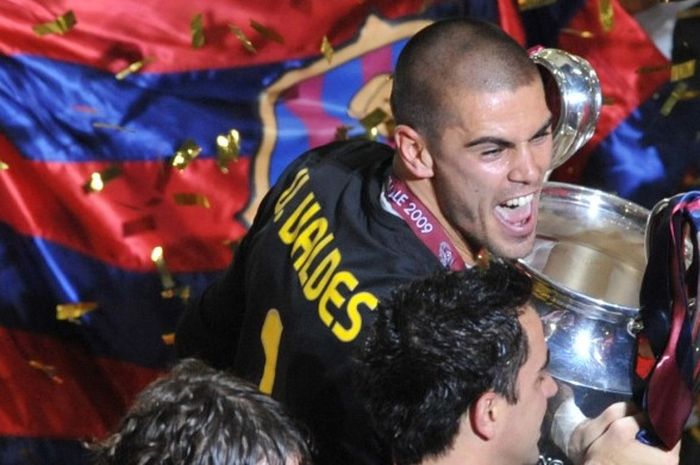 Victor Valdes dalam perayaan keberhasilan Barcelona menjuarai Liga Champoions 2009 di Stadion Olympic, Roma, melawan Manchester United (27/5/2009)  