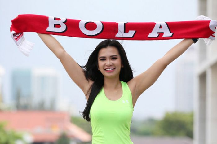 Maria Vania dalam sesi foto di kantor Tabloid BOLA dan BolaSport.com pada Rabu (25/10/2017).