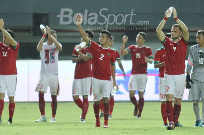 Kegembiraan skuat Timnas Indonesia saat mampu mengalahkan Timnas Guyana, Sabtu (25/11/2017)