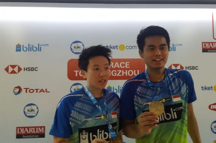 Pasangan ganda campuran Indonesia, Tontowi Ahmad/Liliyana Natsir sukses memenangi Indonesia Open 2018, Minggu, (8/7/2018).