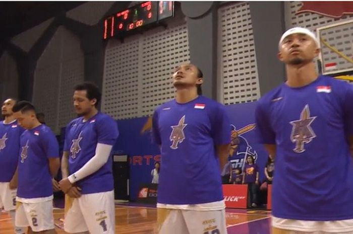 Skuad CLS Knights saat menghadapi Singapore Slingers, Rabu (13/12/2017).