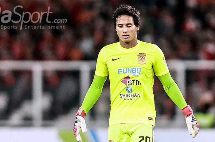  Ekspresi kiper Borneo FC, Muhammad Ridho, saat tampil melawan Persija Jakarta dalam laga pekan keem