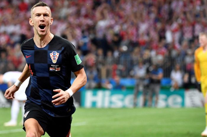  Pemain sayap Kroasia, Ivan Perisic, merayakan gol yang dicetaknya ke gawang Inggris dalam pertandingan semifinal Piala Dunia 2018 di Luzhniki Stadium, Moskow, 11 Juni 2018. 