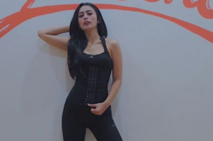 Pedangdut cantik, Selvi Kitty