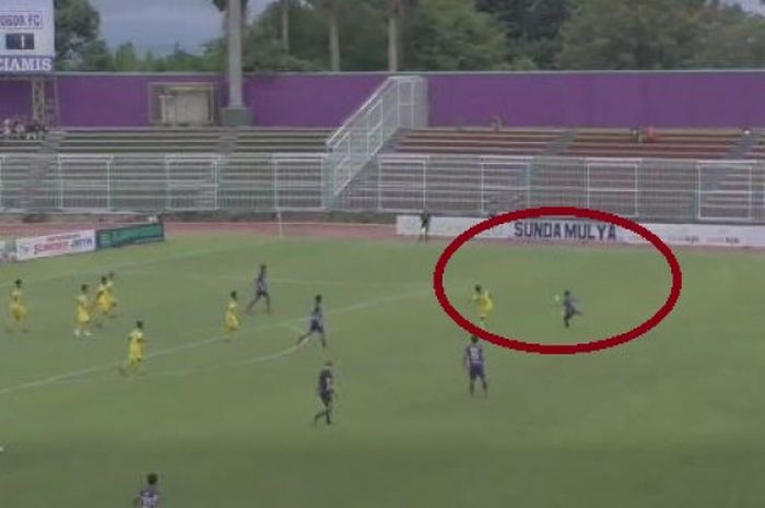 Gol pemain PSGC Ciamis, Muhammad Arip ke gawang Bogor FC dalam pertandingan babak delapan besar Liga 3 2018, Minggu (16/12/2018).