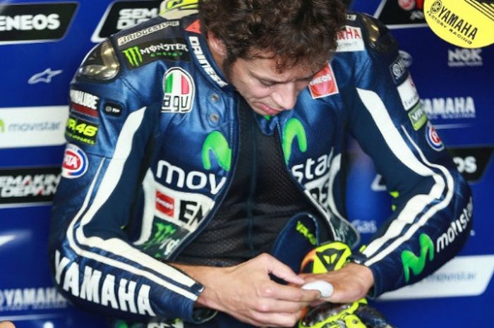 Valentino Rossi mendapatkan cedera di jarinya ketika Gp Republik Ceko 2014