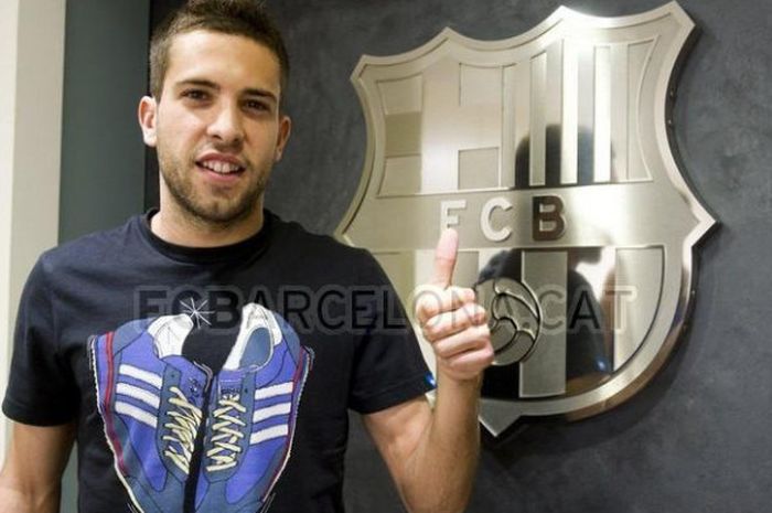 Bek kiri Barcelona, Jordi Alba, menjadi salah satu tumpuan klub.