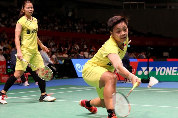 Pasangan ganda putri Indonesia, Greysia Polii/Apriani Rahayu, saat menjalani laga melawan pasangan Thailand, Chayanit Chaladchalam/Phataimas Muenwong, pada babak kesatu turnamen Jepang Terbuka di Tokyo Metropolitan Gymnasium, Rabu (20/9/2017). Greysia/Apriani menang 21-14, 17-21, 21-13.