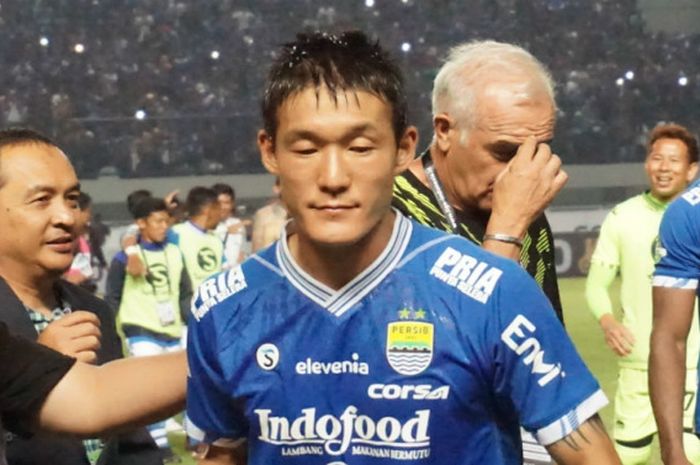 Gelandang Persib, Oh Inkyun  saat laga melawan Persipura Jayapura (12/5/2018) di Gelora Bandung Lautan Api.