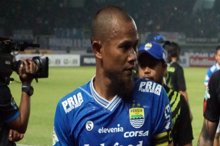 Kapten Persib Bandung, Supardi Nasir saat laga melawan Persipura Jayapura (12/5/2018) di Gelora Bandung Lautan Api.