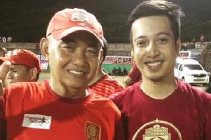 Syamsuddin Umar (kiri) diyakini bisa mengembalikan kejayaan PSM Makassar