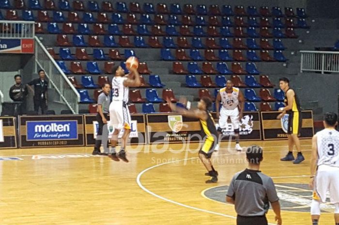 Satya Wacana vs Bima Perkasa di hari keempat Perbasi Cup 2017, Kamis (9/11/2017).