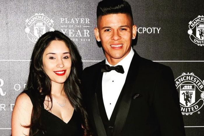 Marcos Rojo (kanan) bersama dengan Eugenia Lusardo