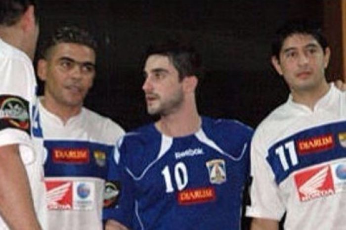 Esteban Vizcarra kala berseragam Persib Bandung pada helatan IIC 2010.