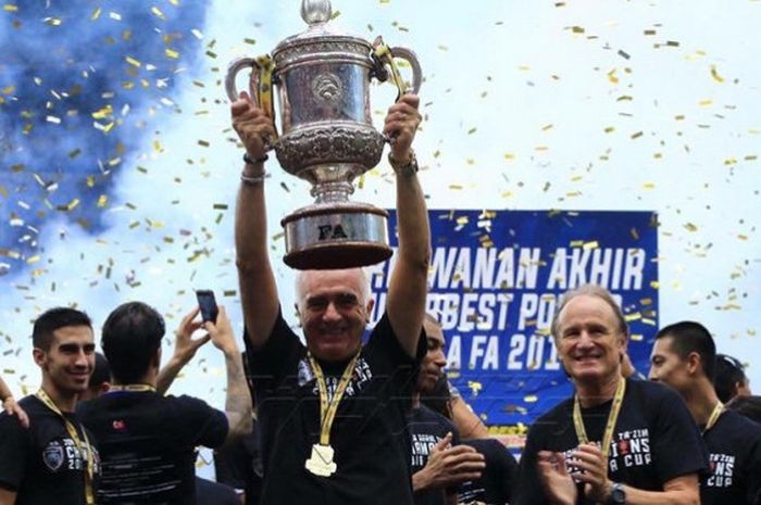 Mario Gomez saat membawa juara JDT di Piala AFC pada 2015.