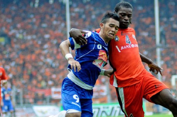 Abanda Herman jadi satu-satunya pemain yang bisa mencetak gol untuk Persija dan Persib ketika kedua tim bertemu.