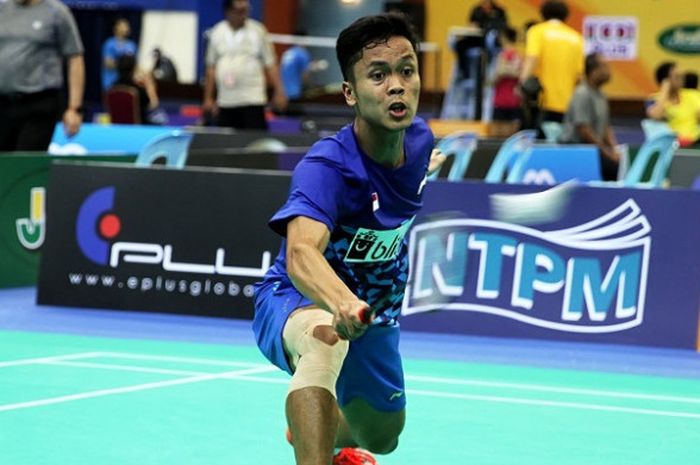 Pebulu tangkis tunggal putra Indonesia, Anthony Sinisuka Ginting, tampil pada partai ketiga melawan India pada laga terakhir penyisihan Grup D Kejuaraan Beregu Asia 2018 di Stadium Sultan Abdul Halim, Kamis (8/2/2018).