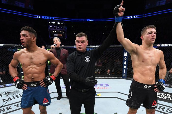 Al Iaquinta (kanan) diharapkan oleh pelatihnya mau bertanding melawan Conor McGregor.