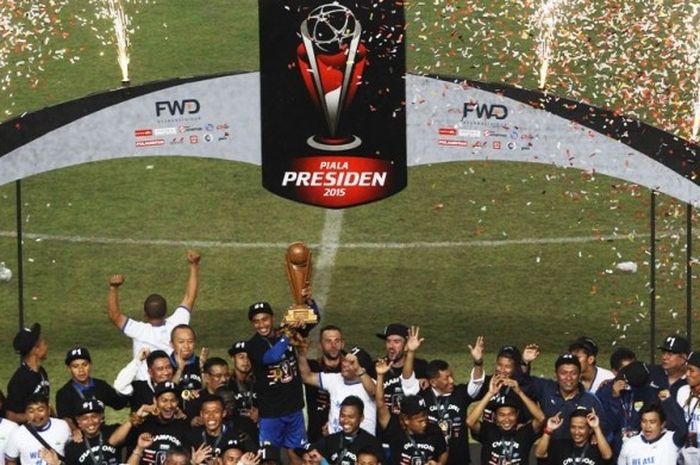 Persib Bandung menjuarai Piala Presiden 2015.