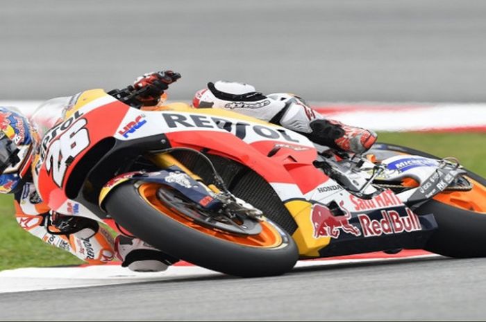 Pebalap Repsol Honda, Dani Pedrosa, saat menjalani sesi latihan bebas ketiga MotoGP Malaysia, Sabtu (28/10/2017).