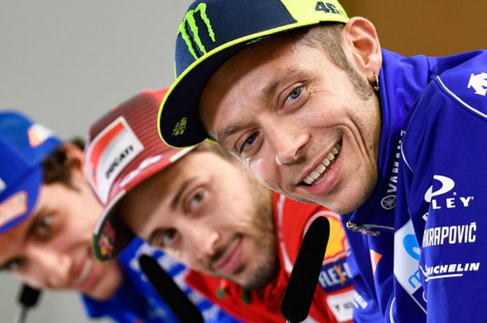   Alex Rins, Andrea Dovizioso, dan Valentino Rossi saat sesi jumpa pers jelang GP Jerman, Kamis (12/7/2018).  