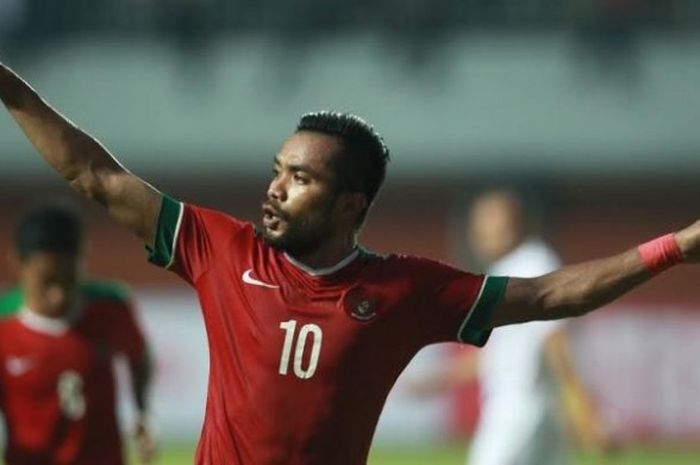 Zulham Zamrun merayakan golnya untuk timnas Indonesia ke gawang Vietnam di Stadion