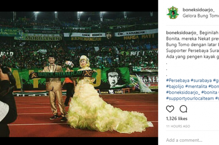 Bonek melangsungkan prewed di Stadion