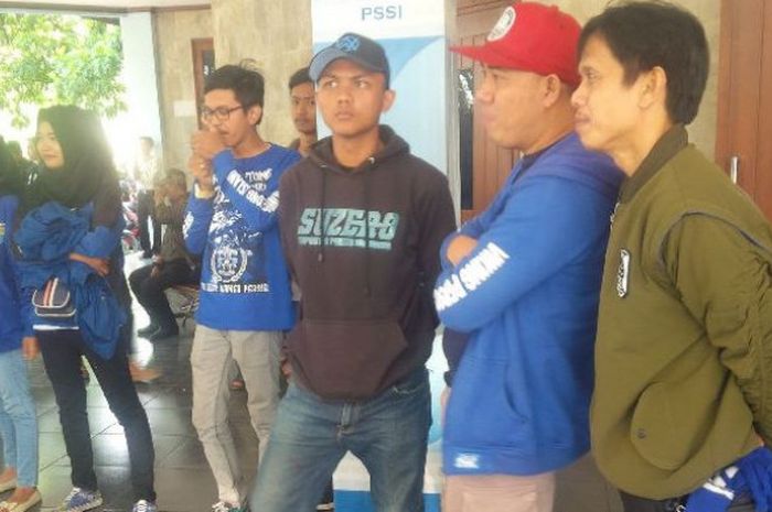 Bobotoh berkumpul di Aula Asprov PSSI Jabar, Jalan Lodaya, Kota Bandung, Kamis (3/8/2017).