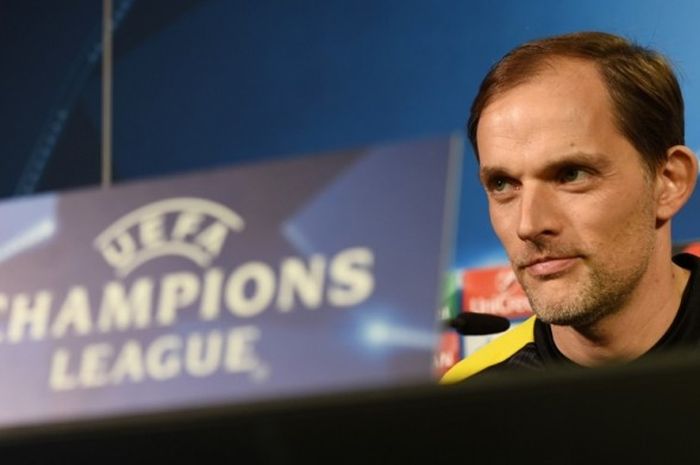 Pelatih Borussia Dortmund, Thomas Tuchel, berbicara dalam konferensi pers di Dortmund, Jerman, pada 7 Maret 2017.