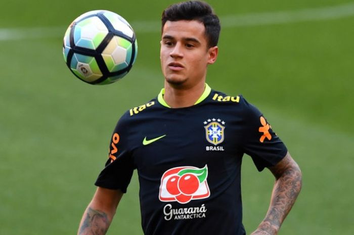 Philippe Coutinho saat menjalani sesi latihan timnas Brasil di Stadion Beira Rio, Porto Alegre, 28 Agustus 2017.