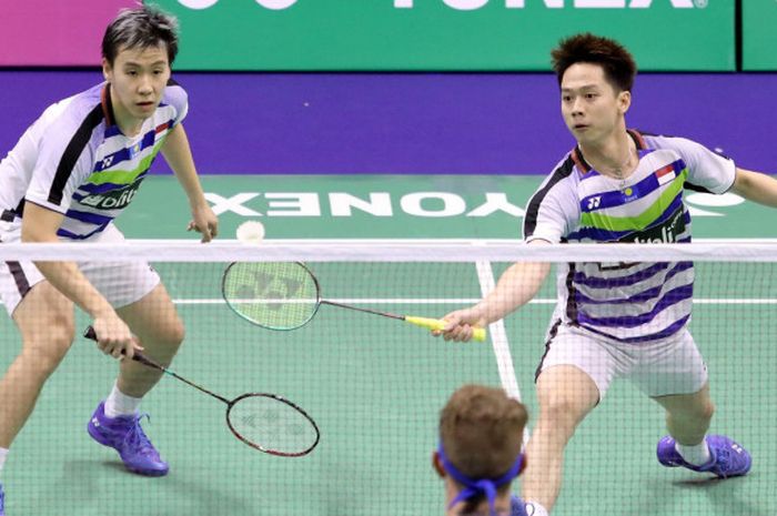 Ganda putra Indonesia, Marcus Fernaldi Gideon/Kevin Sanjaya Sukamuljo, tatkala tampil pada babak 16 besar Hong Kong Open 2018 yang digelar Kamis (15/11/2018).