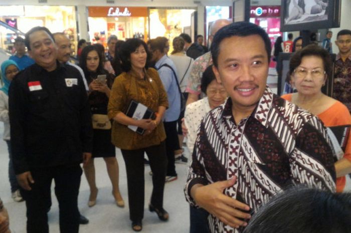 Menetri Pemuda dan Olahraga, Imam Nahrawi, di sela-sela acara Journalist Photo Exhibition 