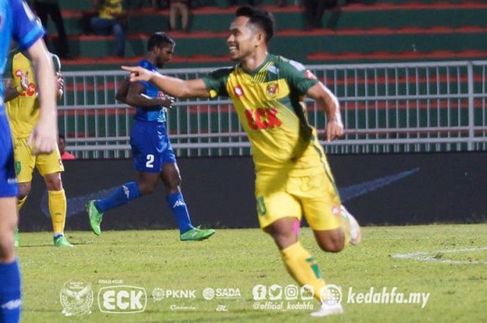 Selebrasi Andik Vermansah saat mencetak gol untuk Kedah FA saat menjamu PKNS FC pada laga pekan ke-17 Liga Super Malaysia 2018 di Stadion Darul Aman, Alor Setar, 26 Juni 2018.