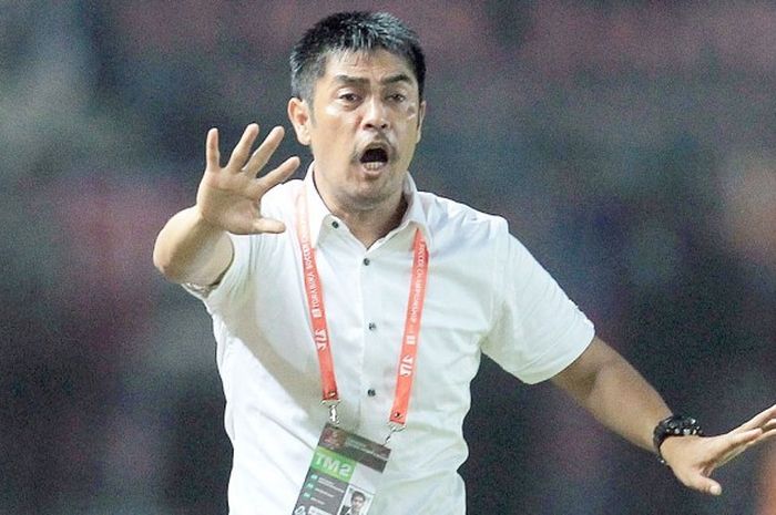 Pelatih Persela Lamongan, Nil Maizar.