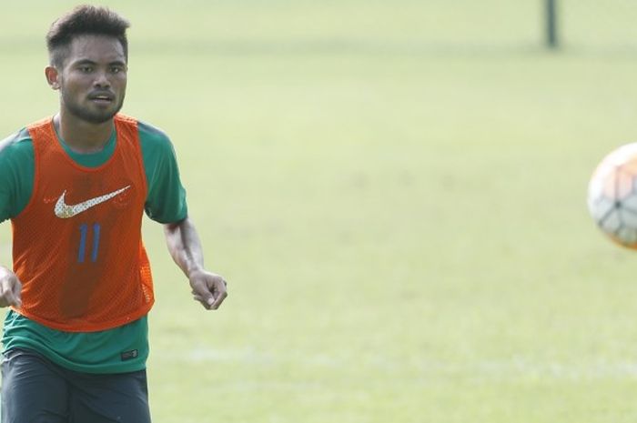 Aksi winger Persela Lamongan, Saddil Ramdani, pada sesi seleksi tahap pertama Indonesia U-22 di Lapangan Sekolah Pelita Harapan (SPH), Karawaci, Tangerang, Banten, Kamis (23/2/2017).