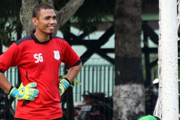 Pelatih kiper PSMS Medan, Sahari Gultom.