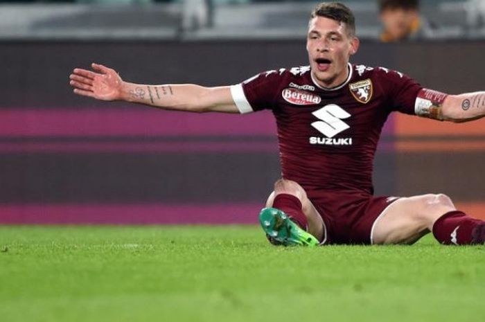 Reaksi striker Torino, Andrea Belotti, terduduk di lapangan dalam partai Liga Italia melawan Juventus di Juventus Stadium, Turin, 6 Mei 2017.