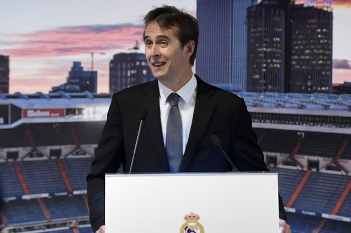 Julen Lopetegui memberikan pidato dalam perkenalan dirinya sebagai pelatih baru Real Madrid di Stadion Santiago Bernabeu, Madrid, Spanyol pada 14 Juni 2018.