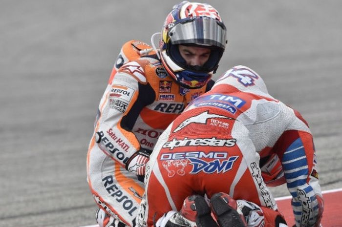  Dani Pedrosa meminta maaf pada Andrea Dovizioso menjatuhkannya saat balapan MotoGP Austin 2016. 