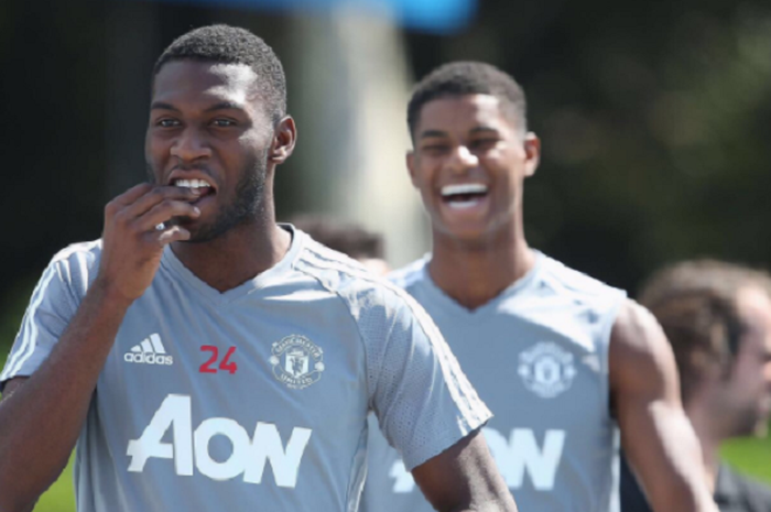 Timothy Fosu-Mensah bersama Marcus Rashford