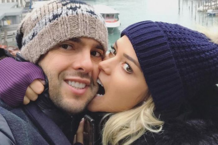 Ricardo Kaka (kiri) bersama dengan Carolina Dias