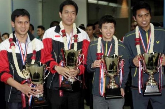 Pemain Indonesia yang pernah menjadi juara dunia adalah Tontowi Ahmad/Liliyana Natsir  serta Mohammad Ahsan/Hendra Setiawan.