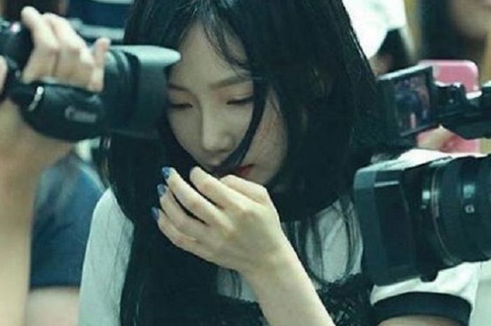 Kim Taeyeon tiba di bandara Soekarno Hatta dan disambut insiden kurang menyenangkan.