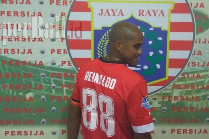 Penyerang anyar Persija Jakarta, Reinaldo Elias da Costa, mengenakan nomor punggung 88