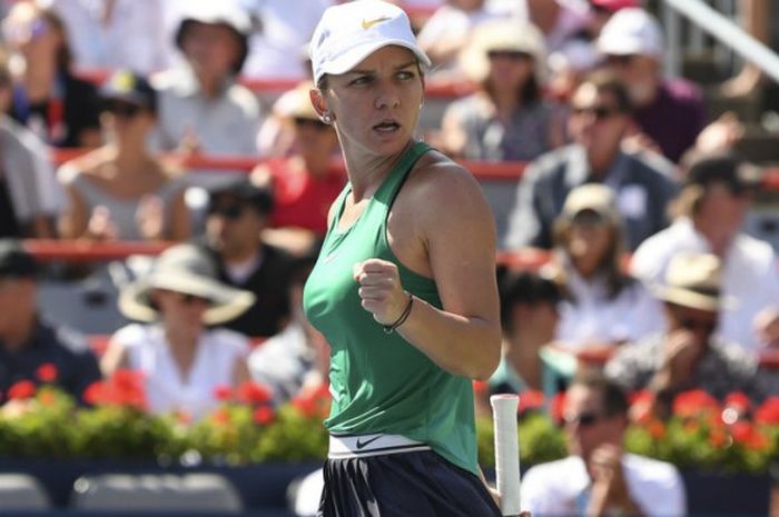 Simona Halep (Rumania) saat tampil pada partai final Rogers Cup 2018 yang berlangsung Senin (13/8/2018) dini hari WIB.