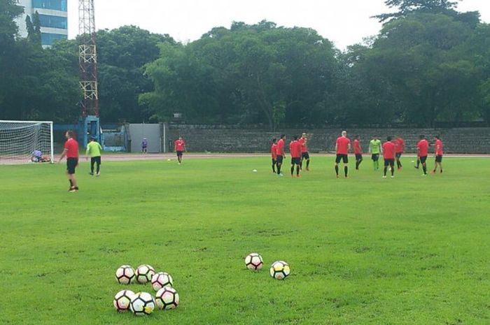 Sesi latihan resmi Bali United yang digelar di Stadion Sriwedari, Manahan, Solo, Jumat (2/2/2018).