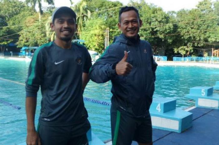 Eks asisten pelatih bidang analisis timnas U-19 Indonesia, Guntur Cahyo Utomo (kiri).