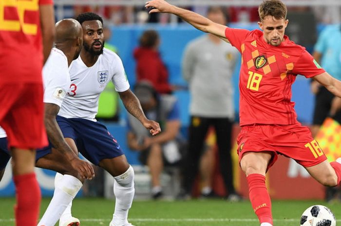 Aksi gelandang timnas Belgia, Adnan Januzaj, saat melepaskan sebuah tembakan yang berhasil menjadi gol saat menghadapi Inggris dalam laga Grup G Piala Dunia 2018 di Stadion Kaliningrad, Kaliningrad, Rusia, pada Kamis (28/6/2018).