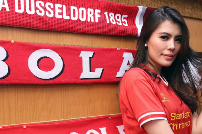 Andini Nurmalasari, saat menyambangi markas Tabloid BOLA dan BolaSport.com.