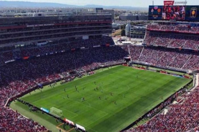 Suasana FedEx Fields dalam laga Barcelona vs Manchester United pada Kamis (27/7/2017)